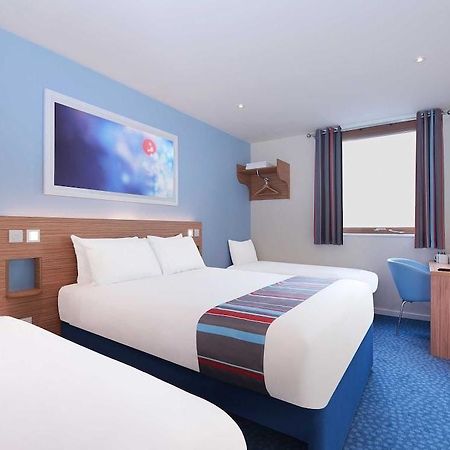 Travelodge London Ealing Exteriér fotografie