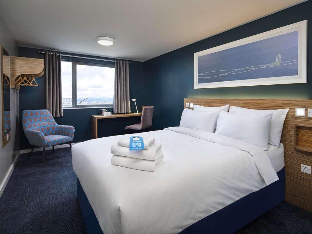 Travelodge London Ealing Pokoj fotografie