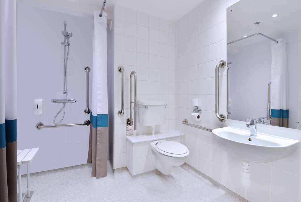 Travelodge London Ealing Pokoj fotografie