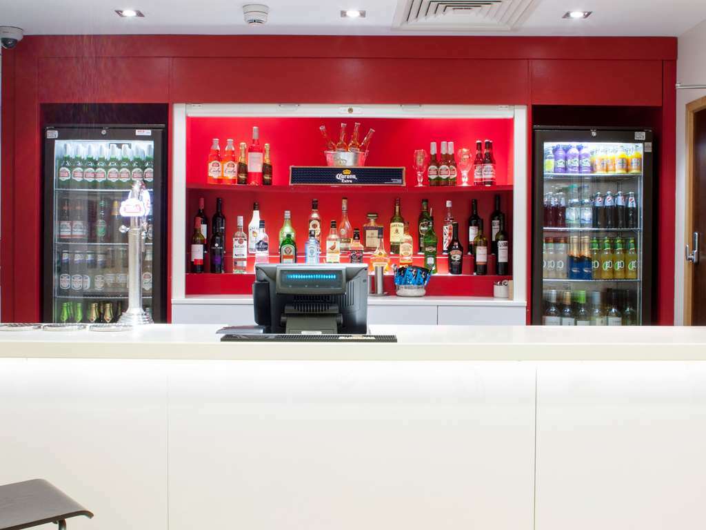 Travelodge London Ealing Restaurace fotografie