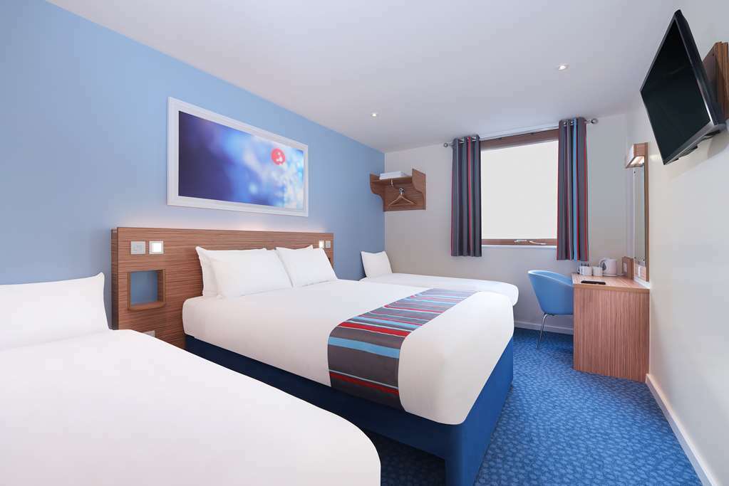 Travelodge London Ealing Pokoj fotografie
