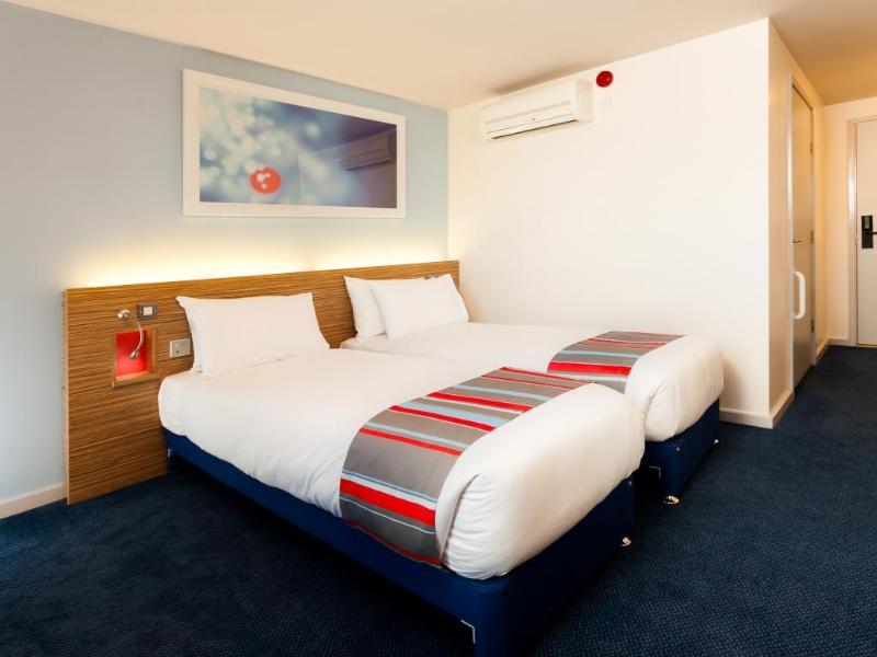 Travelodge London Ealing Exteriér fotografie
